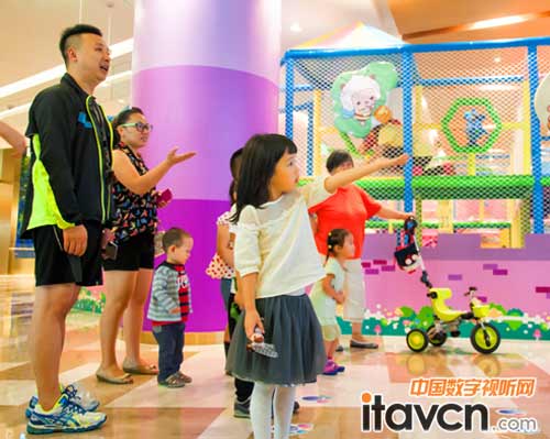 Vivitek(Ӎ)D8800һ400WpͶӰC