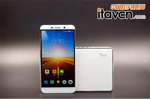 5.5吋堪比Iphone 6 plus 大小的機器