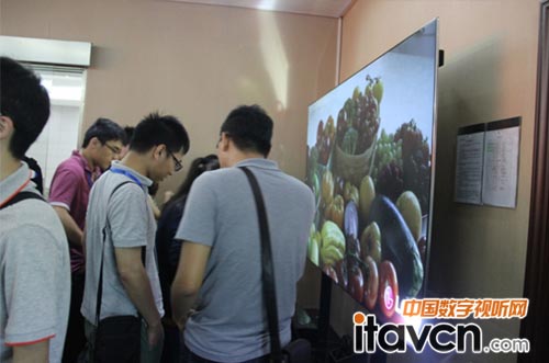 深圳清華校友對激光家庭影院非常感興趣