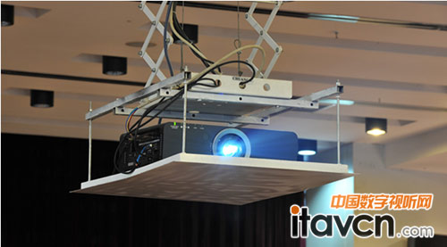 松下投影機助力長沙煙草局多媒體會議室