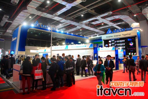 臺達Vivitek Qumi Q6便攜式投影機榮獲2015日本G-Mark設計大獎