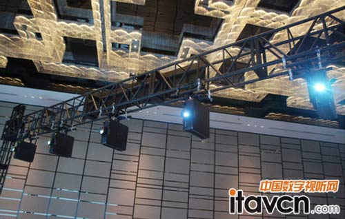 ����Ӱ��ˇ�g����չ�^