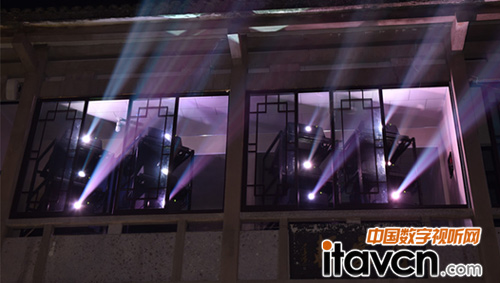 ����ͶӰ�C������ʎɽ��Ļ����3Dɽ�w��