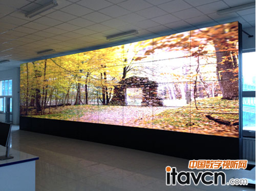 清投4X9液晶拼接建設數字化港口