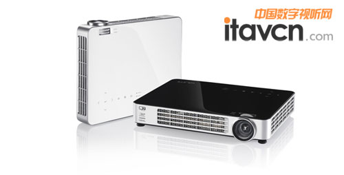 Vivitek(麗訊)QUMI Q7 Lite圣誕活動價格為3999元并贈送“UT蛋蛋”電視盒