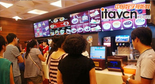 餐飲智能管理時代 三星數(shù)字標(biāo)牌新玩法