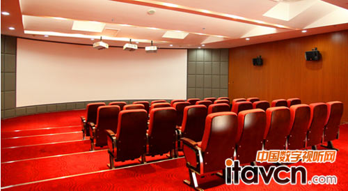 Vivitek(麗訊)D6515工程投影機(jī)打造主動(dòng)式3D影院