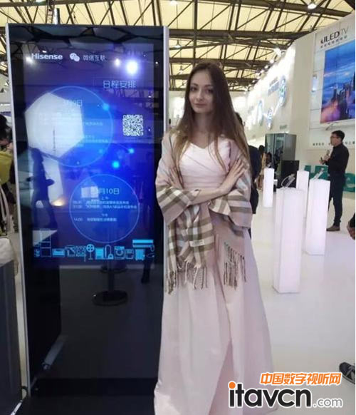 海信立式廣告機為上海AWE2016展會“錦上添花”
