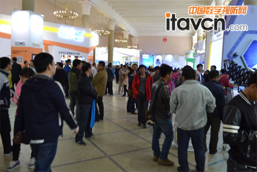 ��27�ñ��������b��չʾ���ɹ����_