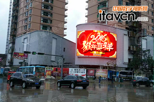 潮濕天點亮顯示屏 有助防潮