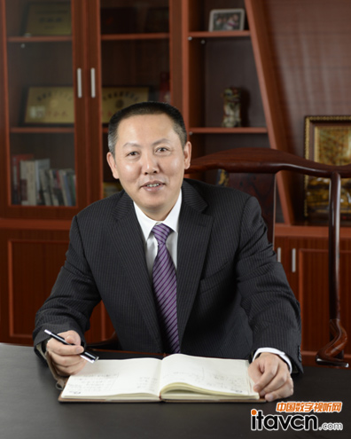 強(qiáng)力巨彩董事長朱志強(qiáng)先生