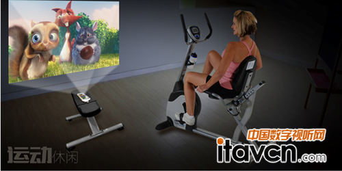 鍛煉健身看大屏愉悅身心