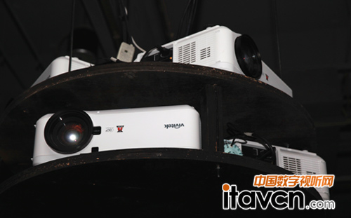 Vivitek(麗訊)DW6030是一款亮度為6300流明的工程投影機(jī)