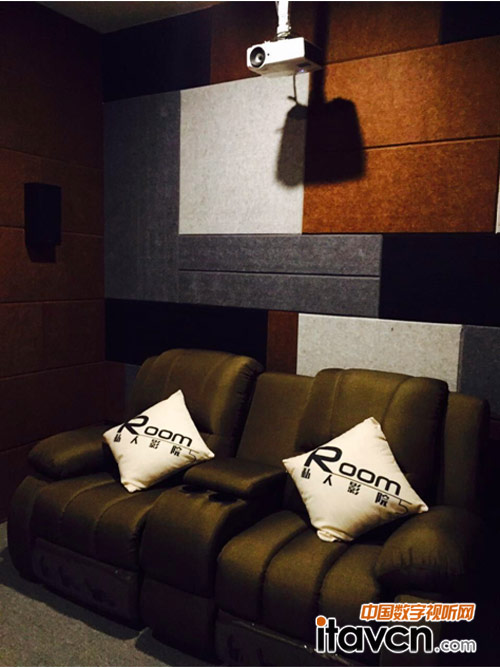 牡丹江ROOM5私人影院采用Vivitek(麗訊)DH558作為投影設備