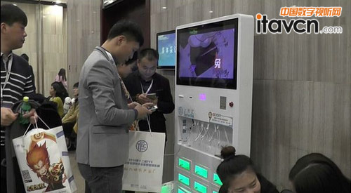 2016新款廣告機華彩上市