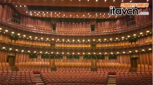 改造完成后的國家大劇院戲劇場現場圖
