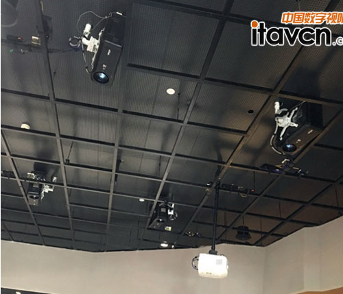 ����ɳ�PͶӰ������Vivitek(��Ӎ)DW6030��һ��280W�p������ͶӰ�C