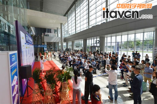 小鳥客廳影院K1驚艷亮相CIT2016展會