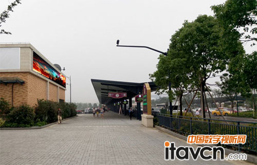 迪士尼大門入口