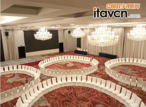 Relacart R-20U指向性板狀天線