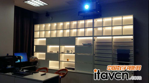 激光工程投影機在虛擬仿真市場的應用