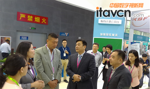 �����л�ꖅ^�^�L����I������չλ���^ָ������