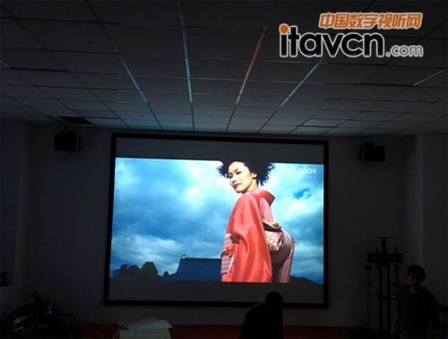 SECO工程投影機(jī)推動教育發(fā)展大潮