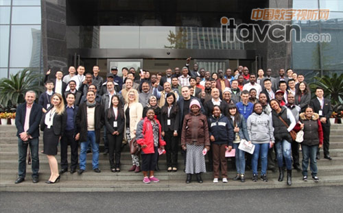 商務部2016援外培訓班海外代表團蒞臨大華總部參觀考察
