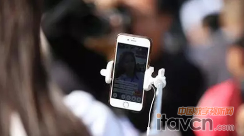 智慧教育展即將開啟,美女主播帶你親臨其境