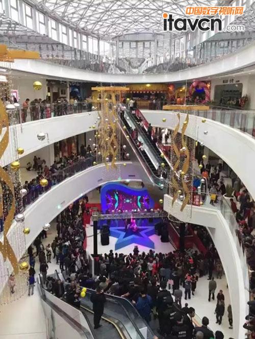 SOUNDBOXX攜手上海新華聯打造巨型天幕震撼體驗