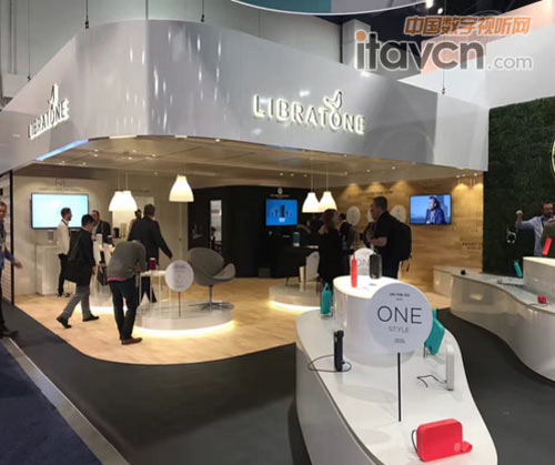 Libratone ZIPP智能WiFi音響全黑版?zhèn)性亮相CES 2017