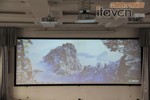 索諾克Sonnoc工程投影機(jī)成功進(jìn)駐蘭州市天慶實(shí)驗(yàn)中學(xué)