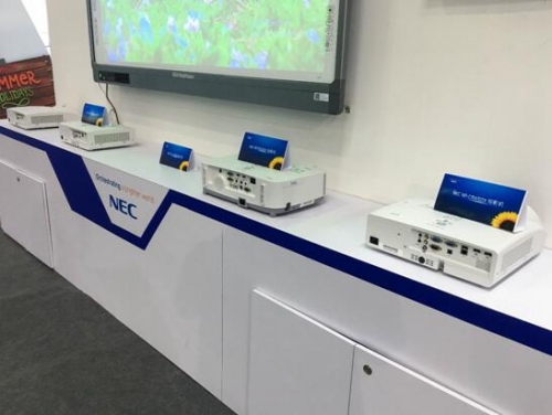 NEC教育投影機產(chǎn)品陣營極為豐富