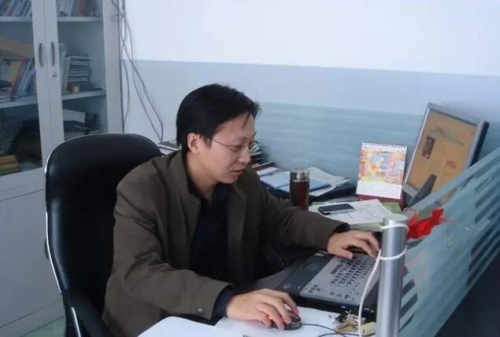 援藏老師羅明勇,是這次培訓會的發(fā)起人之一