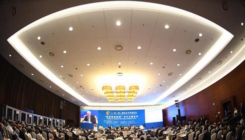 FionTu | 一帶一路 | 幕后英雄