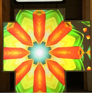 兩臺PH1202HL+激光投影機異形融合創造新奇視界