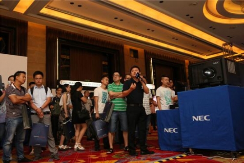 NEC �pɫ������ŞPH3501QL+�ɞ��ˬF(xi��n)�����ܲ�Ŀ�Ľ��c(di��n)