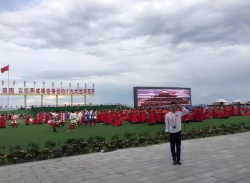 卓邦技術總監劉偉現場留念