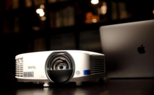 明基首臺智能商務短焦投影機E610重磅上市