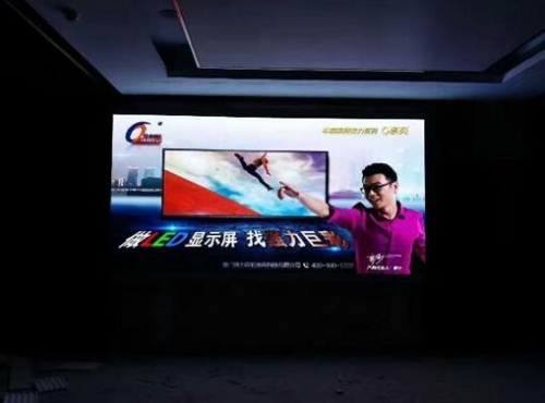 強力巨彩高密度Q2.0在云南某財政局高清呈現各項財務數據,讓微小出入一覽無遺