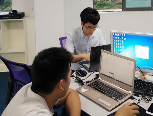 ����ܛ�����b