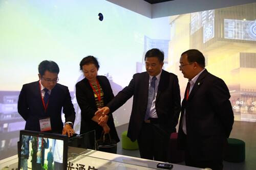 上海市國防科技工業辦公室重大專項辦公室鄒洪主任、鄧輝工程師詢問航空工業上電軍民融合發展情況