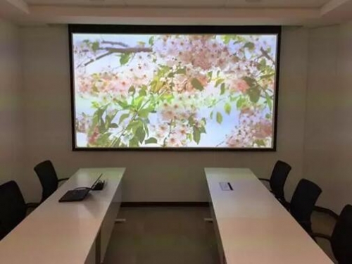 NEC商務投影機色彩均衡 精準度高