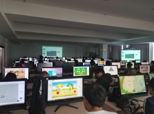 呼倫貝爾市希沃產(chǎn)品上機(jī)時(shí)間操作培訓(xùn)