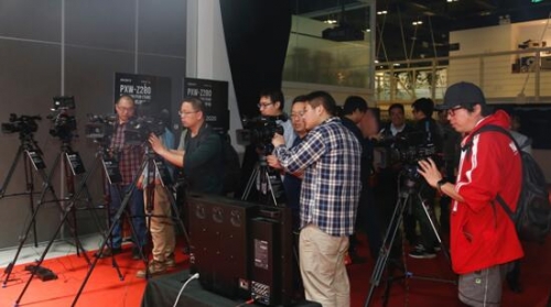 觀眾體驗PXW-Z280、PXW-Z190、PXW-X280、PXW-FS5M2攝像機