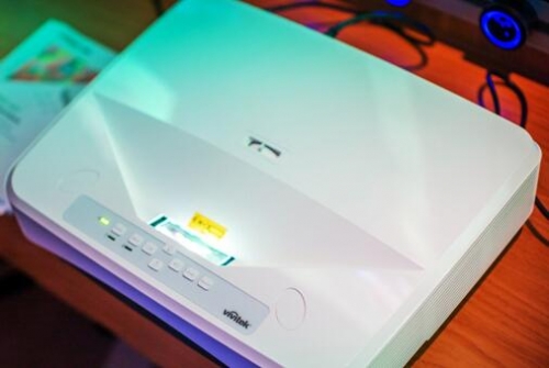 Vivitek(麗訊)DH765Z-UST采用20000小時壽命的激光光源