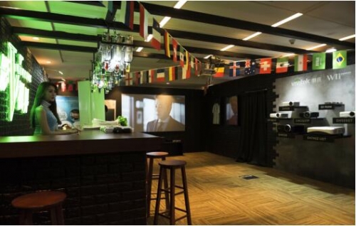 Vivitek(麗訊)家用投影機(jī)HP1601F打造“激情足球Bar”主題影吧