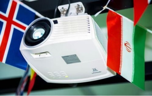 Vivitek(麗訊)家用投影機(jī)HP1601F是很多影吧的主流機(jī)型