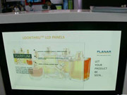 平達透明液晶顯示屏閃耀上海數字標牌展